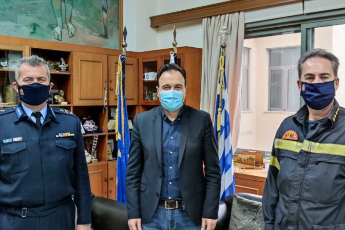 Στον Δήμαρχο Τρικκαίων ο νέος διοικητής Πυροσβεστικών Υπηρεσιών Θεσσαλίας