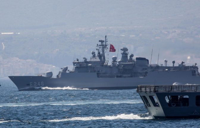 Το Αιγαίο κινδυνεύει με ανάφλεξη κι εκείνοι ψειρίζουν τη μαϊμού