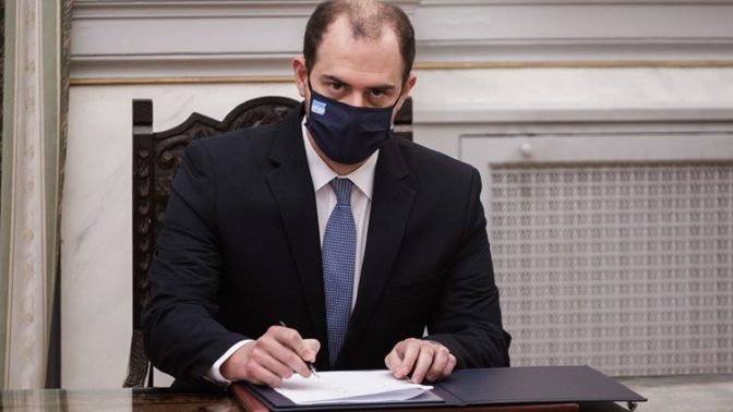Γ. Οικονόμου: Μέχρι τέλος του έτους η τοποθέτηση μέτρων προστασίας σε παλαιούς ελκυστήρες