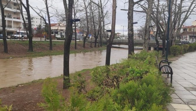 Βγήκε...«βόλτα» ο Ληθαίος- Υπερχείλισε για ακόμα μια φορά