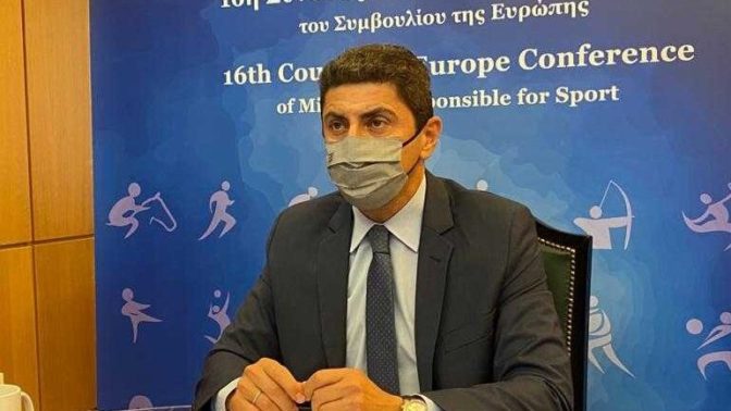 Αυγενάκης εναντίον επιτροπής επιστημόνων: Λανθασμένη η απαγόρευση στον Αθλητισμό