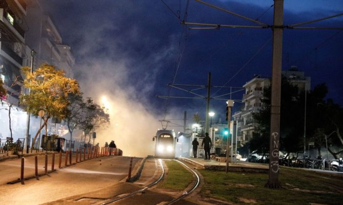 Όλοι πρέπει να κάνουν ένα βήμα πίσω, αν θέλουν να πάμε μπροστά