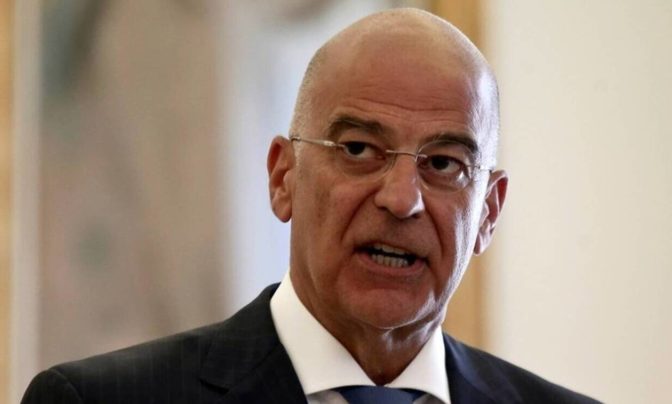 «Σταματήστε τις προκλητικές ενέργειες» παραγγέλνει στην Τουρκία ο Δένδιας