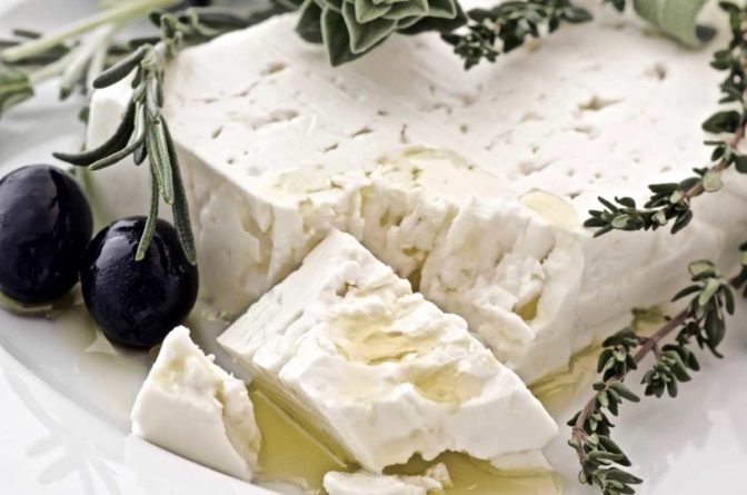Οφείλουμε να προστατεύσουμε τη φέτα
