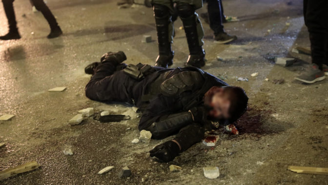 Νέα Σμύρνη: Χτυπήθηκε σοβαρά ο αστυνομικός