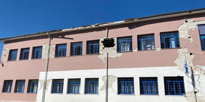 Διευθυντής «έσωσε» 63 παιδιά από τον σεισμό- Τα συγχαρητήρια από τον Πρωθυπουργό