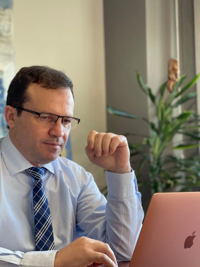 Σε Τηλεδιάσκεψη με τον Υπουργό Οικονομικών ο Θανάσης Λιούτας
