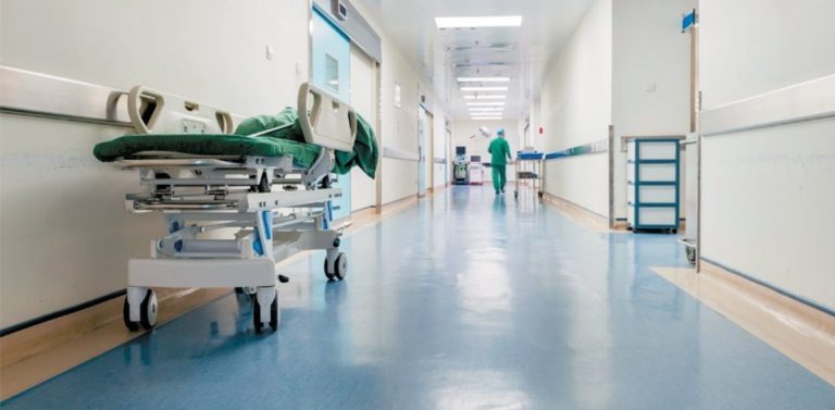 Απαράδεκτος ο εγκλεισμός εγκαταλελειμμένων και κακοποιημένων παιδιών στο Γενικό Νοσοκομείο Λάρισας