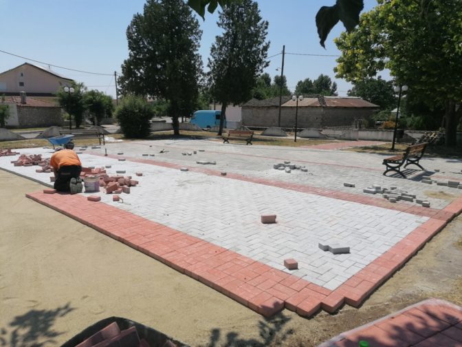 Με γοργούς ρυθμούς η ανάπλαση στην πλατεία Κρηνίτσας