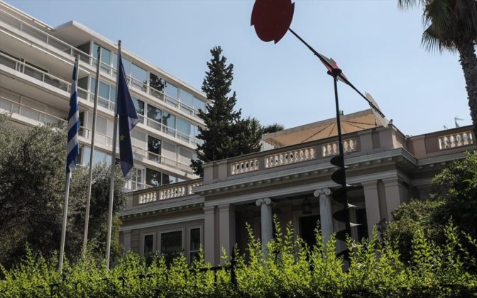 ΑΝΑΣΧΗΜΑΤΙΣΜΟΣ, εσωτερική αναδιάταξη δυνάμεων