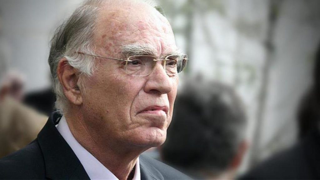 Ο Βασίλης Λεβέντης επείγον στη ΜΕΘ του Ευαγγελισμού με Κορωνοϊό