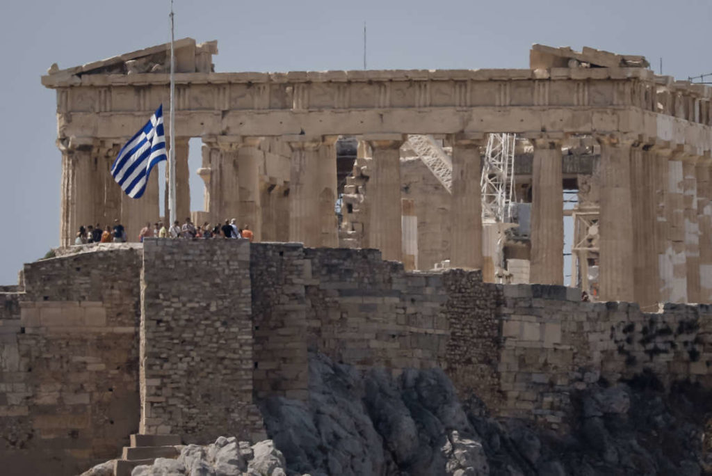 Τριήμερο εθνικού πένθους από τον πρωθυπουργό για το θάνατο του Μίκη Θεοδωράκη