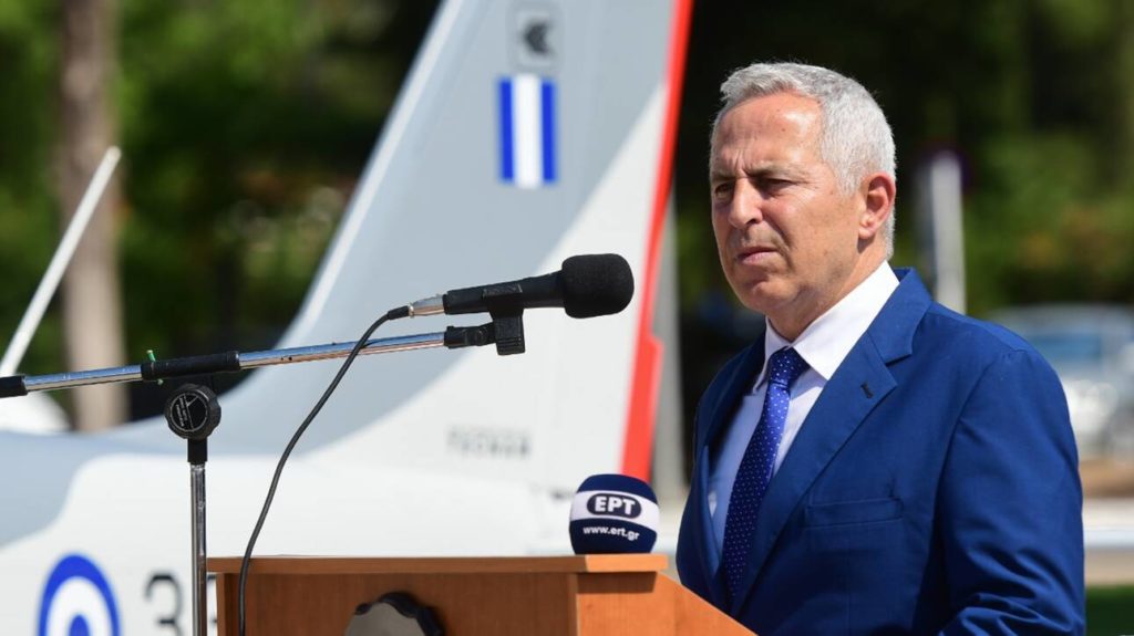 Ο κ. Αποστολάκης υπουργός ποιας κυβέρνησης είναι εντέλει; Της Ν.Δ. ή του ΣΥΡΙΖΑ;..