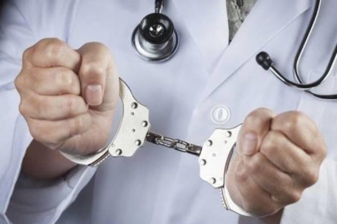 Σκάνδαλο με πλαστές πιστοποιήσεις εμβολιασμού στο Κέντρο Υγείας Παλαμά Καρδίτσας