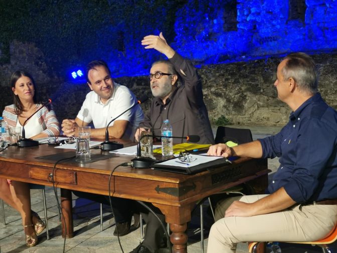 Φεστιβάλ Κωμωδίας 2021: Τιμήθηκε για το έργο του ο Λάκης Λαζόπουλος