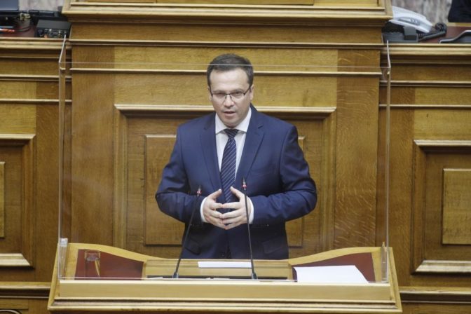 Από το Βήμα της Βουλής ο Θανάσης Λιούτας για τη νέα ιστορική ασφαλιστική μεταρρύθμιση