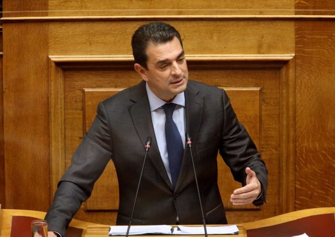 Σκρέκας: Τα έξι μαργαριτάρια του ΣΥΡΙΖΑ - Αντιπαράθεση με Τσίπρα στη Βουλή