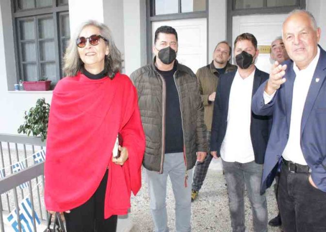 Συνέντευξη Τύπου της Προέδρου του ΣΕΓΑΣ κ. Σοφίας Σακοράφα, παραγόντων και στελεχών του Δήμου Πύλης        