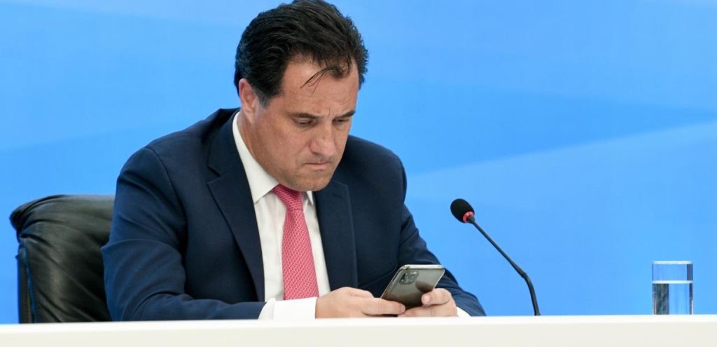 Άδωνις Γεωργιάδης «Προσωπικά, κουράστηκα. Δεν θέλεις κύριε να εμβολιαστείς; Μη σώσεις!»
