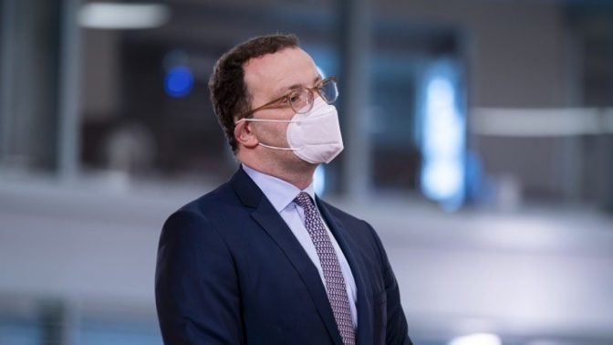 Γερμανία: Το τέλος της πανδημίας κορωνοϊού προτείνει ο Σπαν