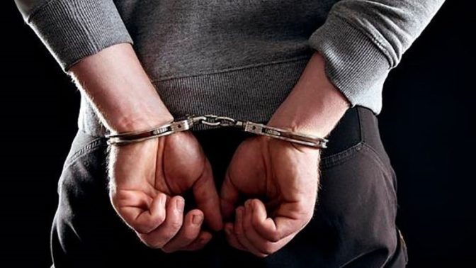 Σύλληψη ημεδαπού για κατοχή ναρκωτικών στην Καλαμπάκα