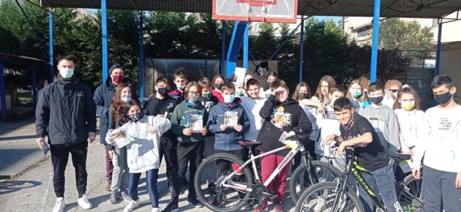 Ποδηλατική ενημέρωση στο 5ο δημοτικό σχολείο από τον Π.Σ. Τρικάλων