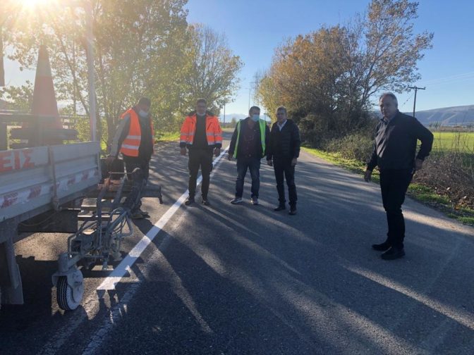 Εργασίες διαγράμμισης του επαρχιακού και εθνικού δικτύου  περιοχών των Τρικάλων