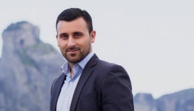 Πυρά Αβραμόπουλου σε Αλέκο - Θώμο: Αν νομίζουν ότι ο κόσμος δεν τους ξέρει όπως το 2019 είναι πολύ γελασμένοι