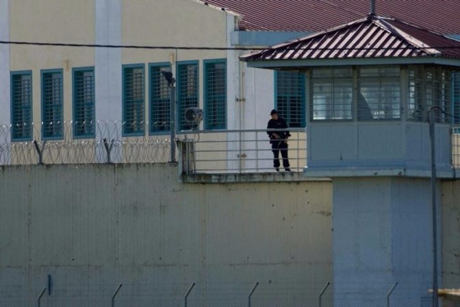 Αλλοδαπός πήρε άδεια από τις φυλακές Τρικάλων και δεν επέστρεψε