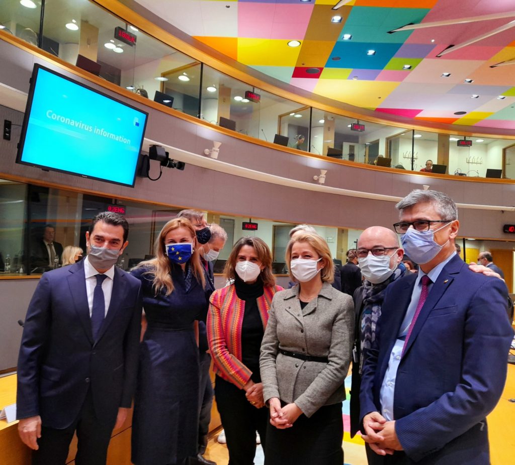 Παρέμβαση Σκρέκα στο Συμβούλιο Υπουργών Ενέργειας στις Βρυξέλλες για την ενεργειακή κρίση
