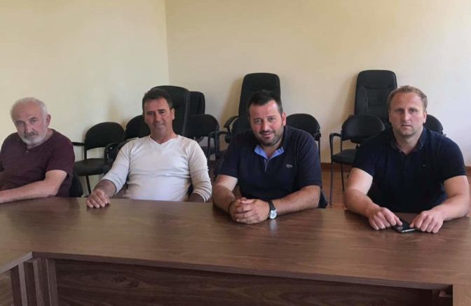 Ο Κτηνοτροφικός Σύλλογος Τυρνάβου, συμπαρίσταται στην κινητοποίηση του Αγροτοκτηνοτροφικού Συλλόγου Ολύμπου στη ΔΕΗ Ελασσόνας