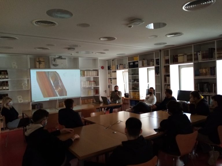 Επίσκεψη του ΕΠΑ.Λ Καλαμπάκας στη Βιβλιοθήκη