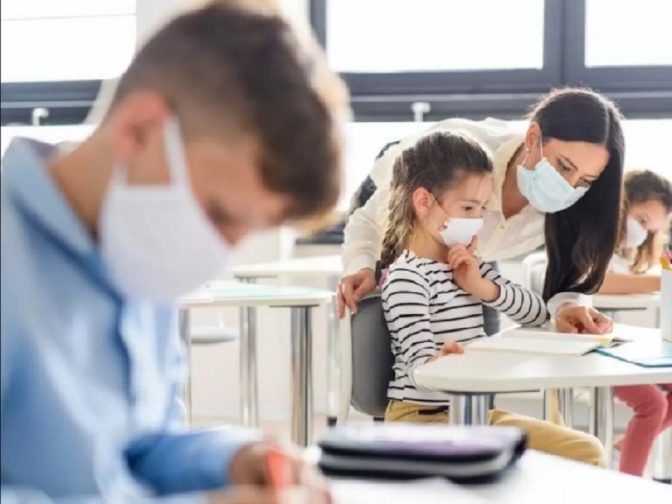 Στις 10 το πρωί θα ξεκινήσουν αύριο όλα τα σχολεία του Δήμου Μετεώρων