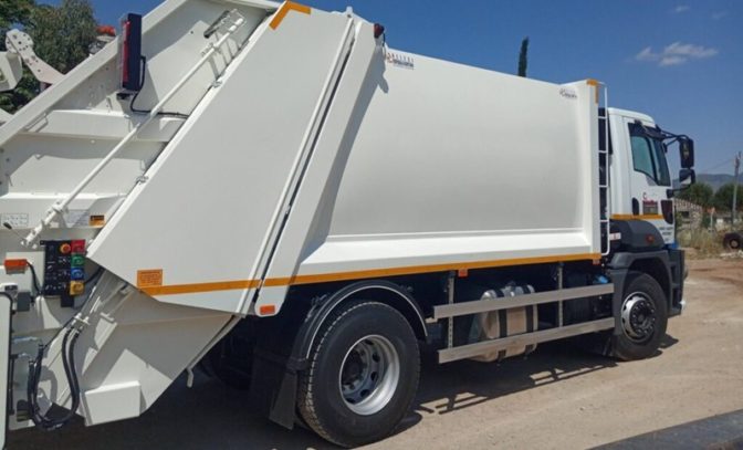 Με νέο σύγχρονο απορριμματοφόρο ενισχύεται ο Δήμος Σοφάδων