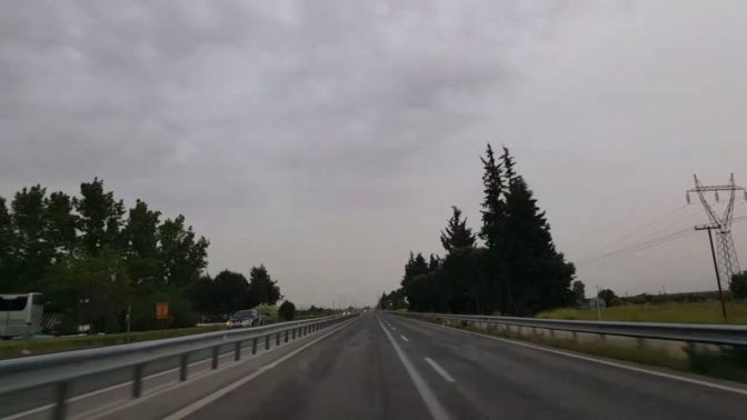 Με προβλήματα η κυκλοφορία οχημάτων από Καλαμπάκα προς Τρίκαλα