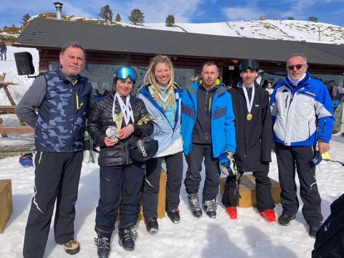 Πανελλήνιο χιονοσανίδας: Δύο χρυσά η Λιχούνα και από ένα Δούμος και Ζαρκάδας, στο Ανήλιο  