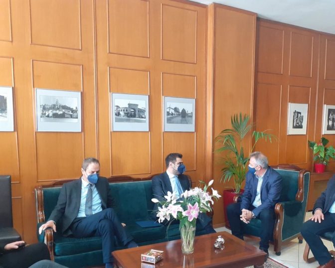 Σε θερμό κλίμα και με διευρυμένη ατζέντα η συνάντηση Χρ. Μιχαλάκη - Π. Μαρινάκη