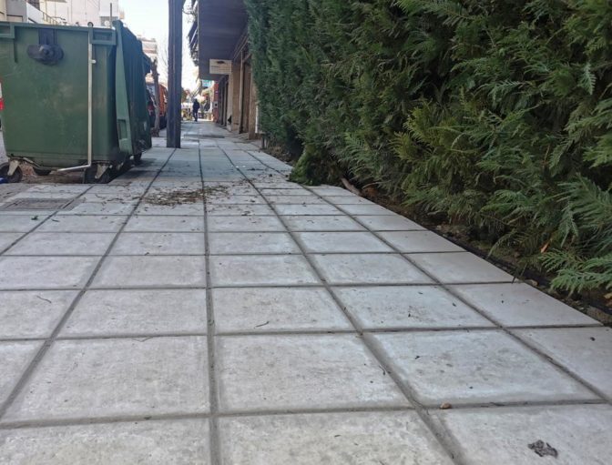 Δήμος Τρικκαίων: Παρεμβάσεις σε πεζοδρόμια στα Τρίκαλα
