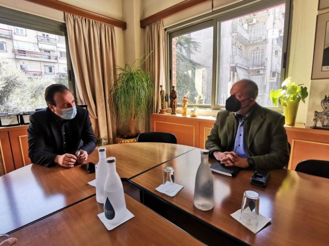 Διεκδίκηση και συνεργασία για φοιτητικές εστίες στα Τρίκαλα