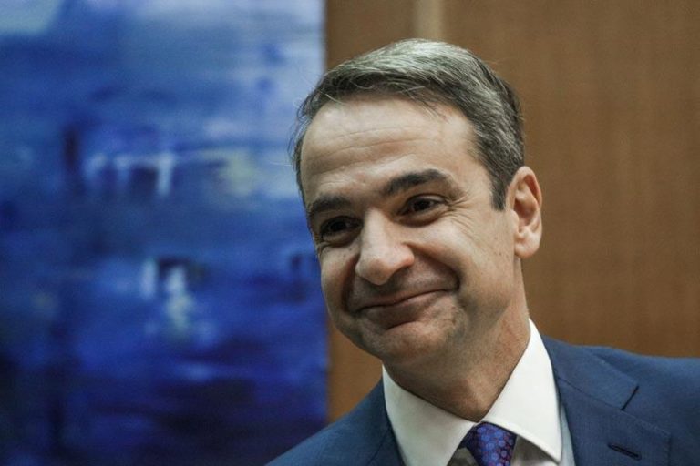 Μητσοτάκης: Όσοι σνομπάρουν το καλάθι του νοικοκυριού ας πάρουν το δικό τους κουβαδάκι κι ας παίξουν αλλού