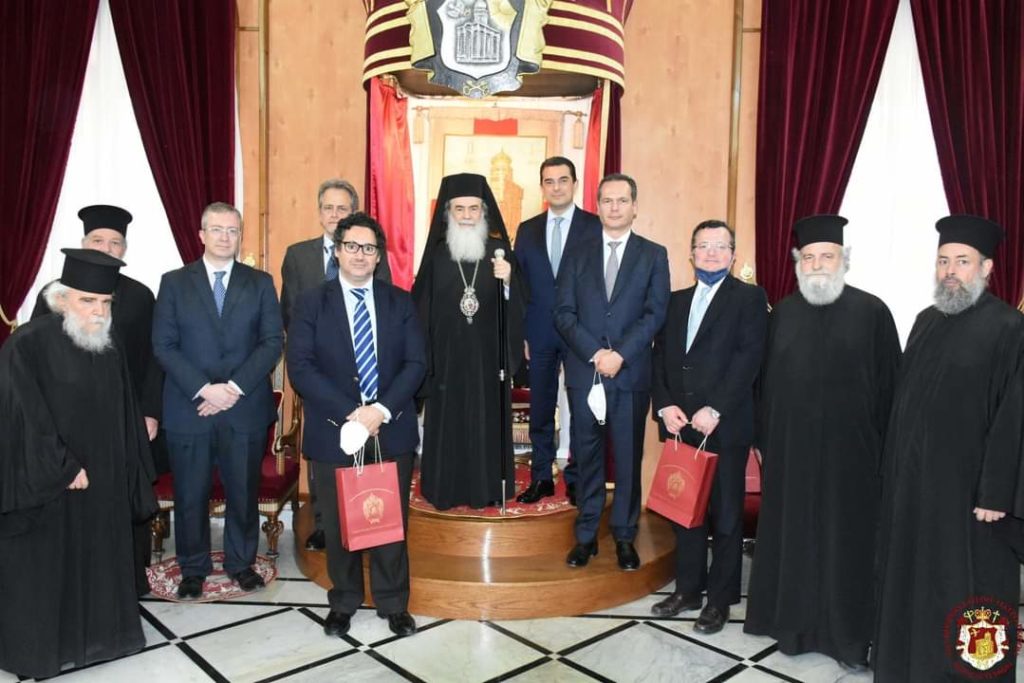 Στον Πατριάρχη Ιεροσολύμων ο Κώστας Σκρέκας