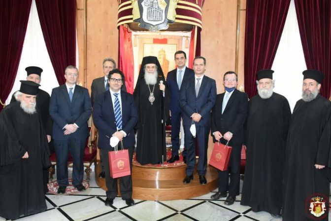 Στον Πατριάρχη Ιεροσολύμων ο Κώστας Σκρέκας