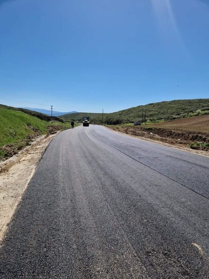 Ασφαλτοστρώσεις στο δρόμο Ρήγαιο - Μεγάλο Μοναστήρι από την Περιφέρεια Θεσσαλίας