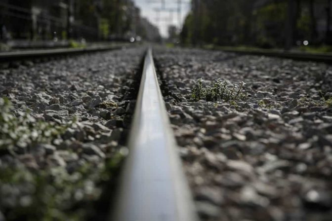 Κόκκαλης σε κυβέρνηση στη Βουλή: Μπορείτε να πείτε στον ελληνικό λαό ότι σήμερα είναι ασφαλή τα τρένα;