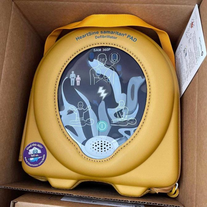 Δωρεά φορητού εξωτερικού απινιδωτη στον Α.Ο. Πύργου