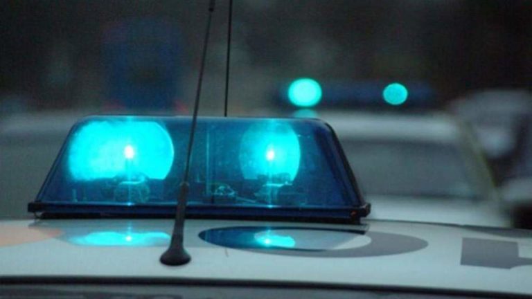 Ξύλο σε καφέ των Τρικάλων για τα μάτια δυο γυναικών
