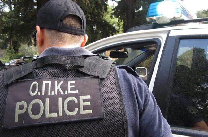 Σύλληψη δύο ανδρών για ναρκωτικά στον Τύρναβο