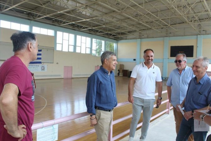 Στα έργα ανακαίνισης του Αθλητικού Κέντρου του Πανεπιστημίου Θεσσαλίας στη Λάρισα ο Αγοραστός