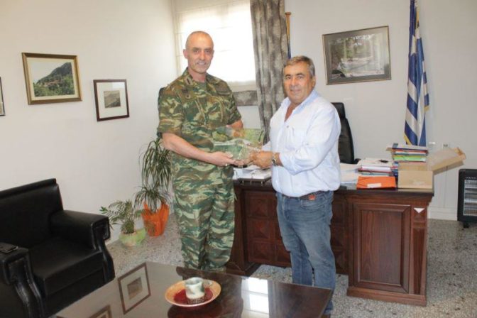 Τον Διοικητή της Σχολής Μονίμων Υπαξιωματικών ( ΣΜΥ) Τρικάλων υποδέχθηκε ο Δήμαρχος Πύλης