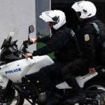 Τρίκαλα - Την έπεισαν να αφήσει κοσμήματα κοντά σε εκκλησία